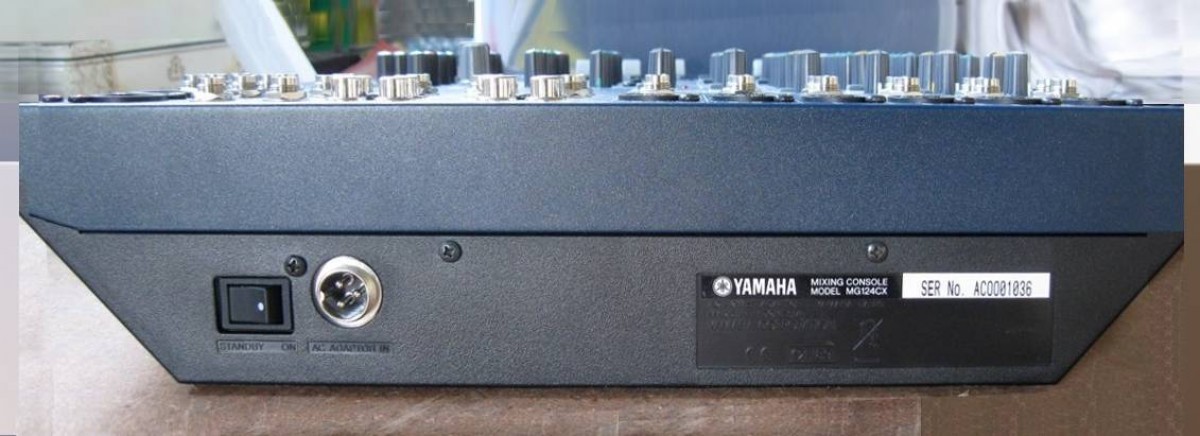 YAMAHA MG 124CX